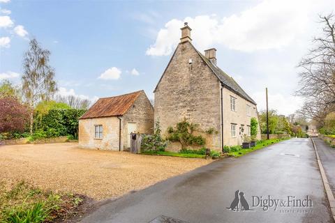 3 bedroom detached house for sale, West Street, Clipsham, Rutland