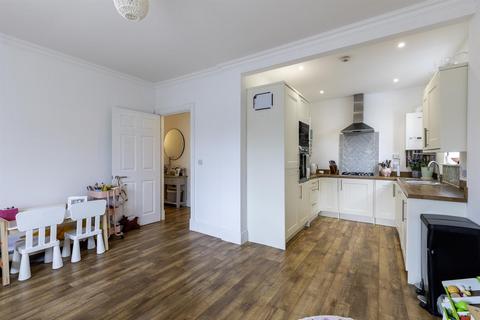 42 Angus Road, Scone, Perth, PH2 6RA