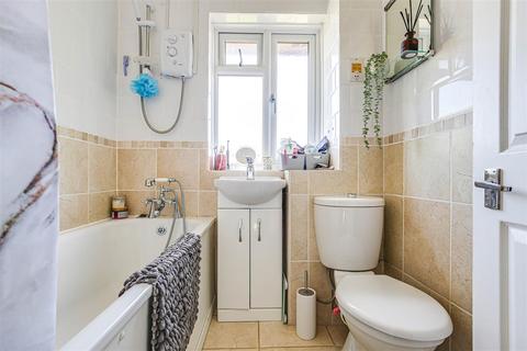 20 Squerryes Mede, Westerham, TN16 1SW