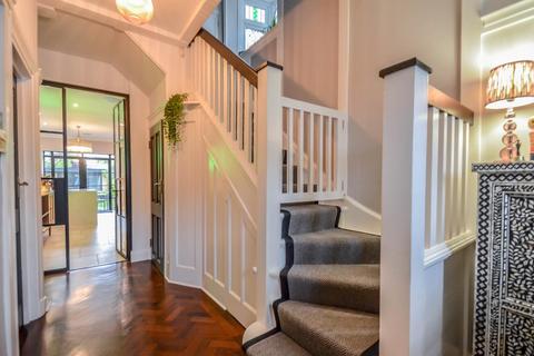 5 bedroom detached house for sale, Imperial Avenue, Westcliff-On-Sea SS0