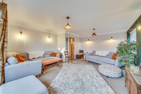 2 bedroom apartment for sale, Weld Road, Southport PR8