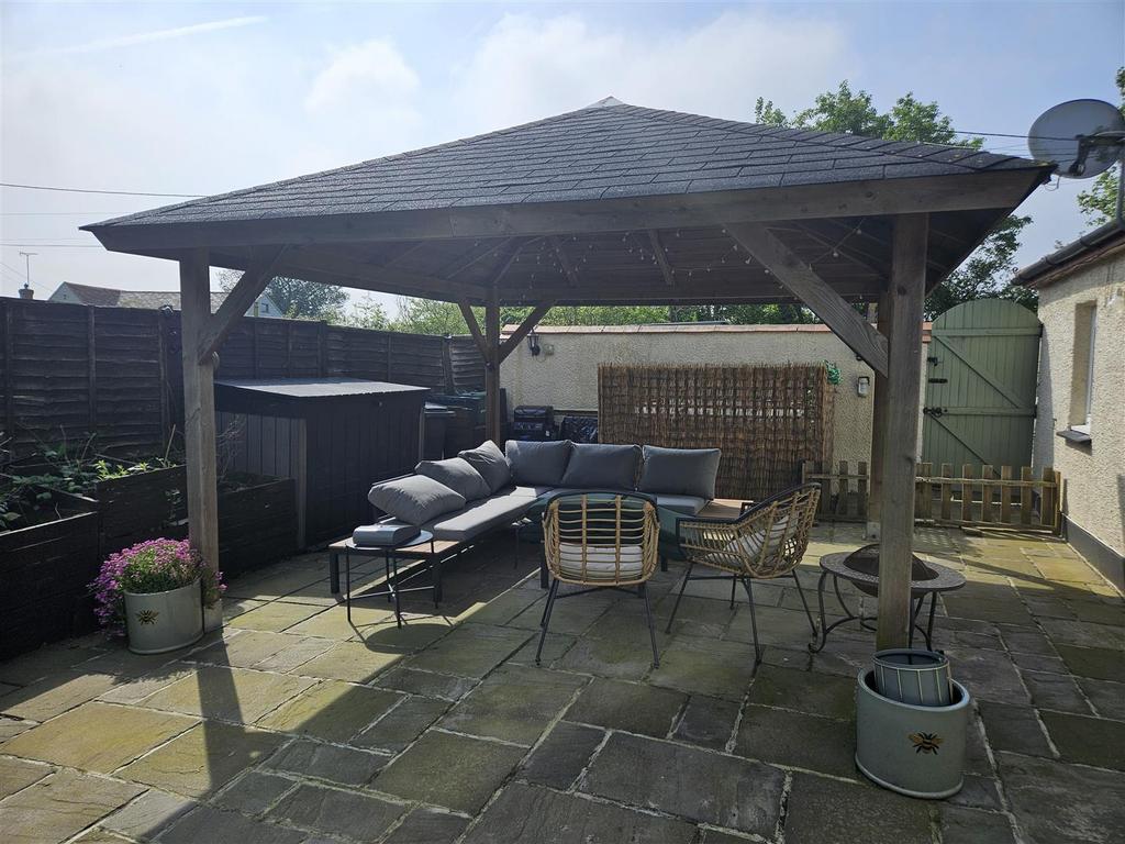 Garden5.jpg