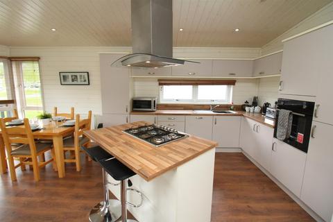 2 bedroom park home for sale, Warren Estate Lodges, Woodham Walter, Maldon