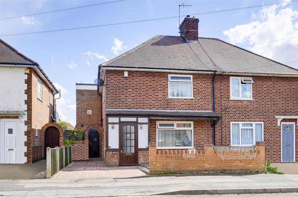 Ravenswood Road, Arnold NG5 4 bed semidetached house for sale £250,000