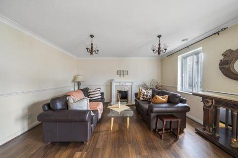 2 bedroom apartment for sale, Russell Road, London W14