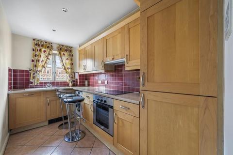 2 bedroom apartment for sale, Russell Road, London W14