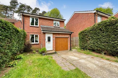 3 bedroom detached house for sale, Meadowsweet Road, Poole BH17