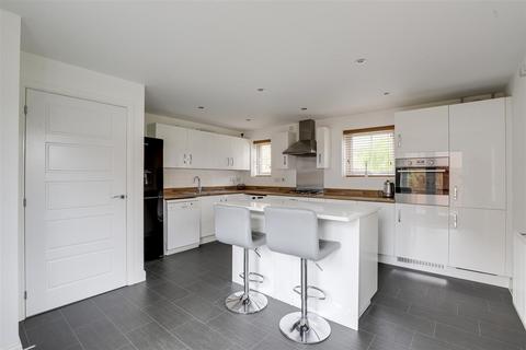 4 bedroom detached house for sale, Sabina Road, Hucknall NG15