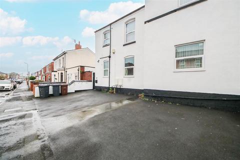 2 bedroom apartment for sale, Sussex Road, Southport PR9