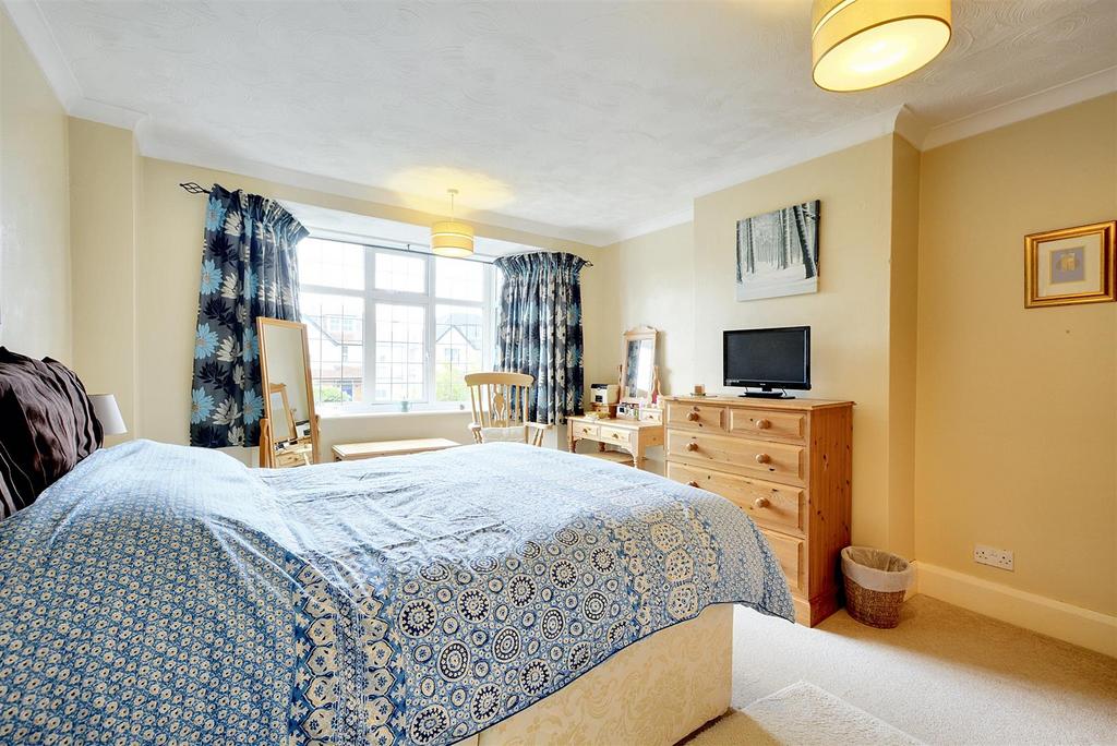 Bedroom 1 1.jpeg