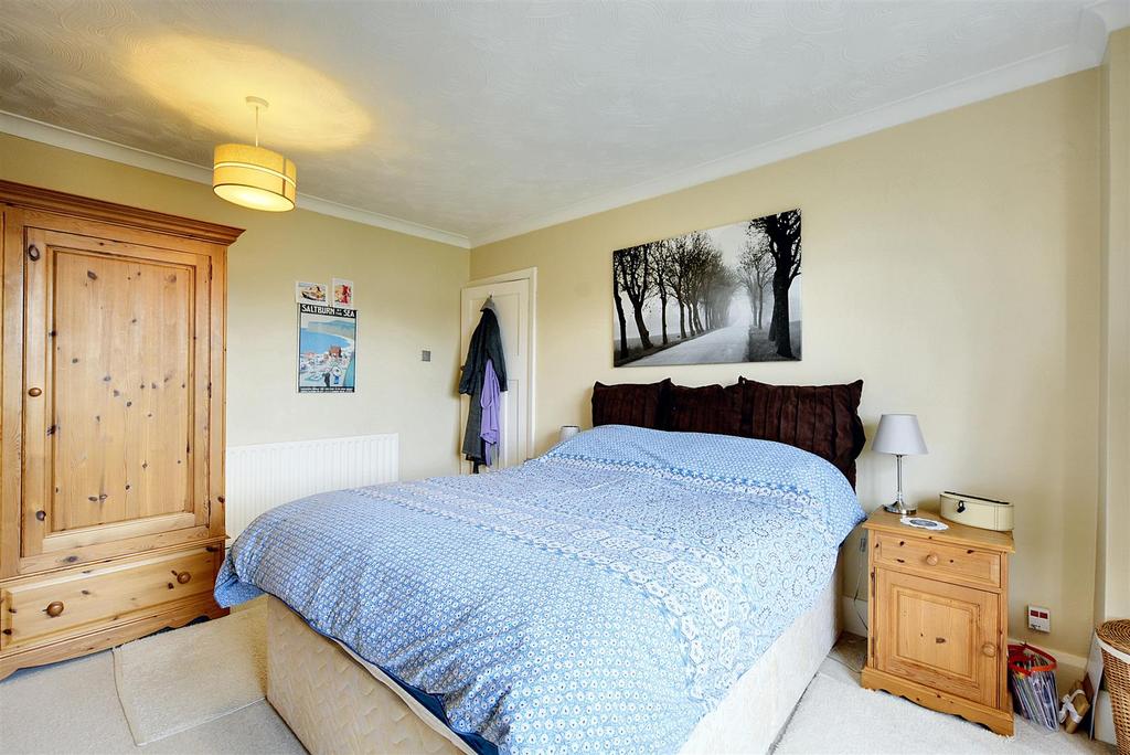 Bedroom 1 2.jpeg