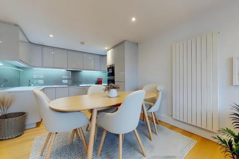 2 bedroom apartment for sale, Chant House, Arlington Road, London