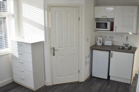 1 bedroom in a house share to rent, Room O, Belsize Avenue, Woodston, PE2 9HX
