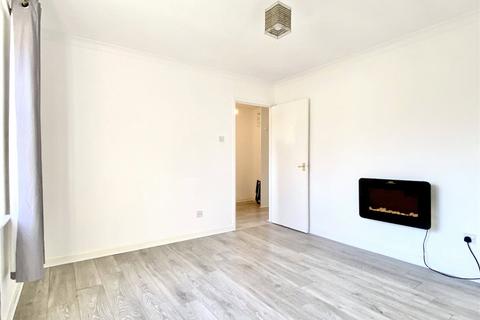 1 bedroom apartment to rent, Wessex Walk, Westbury