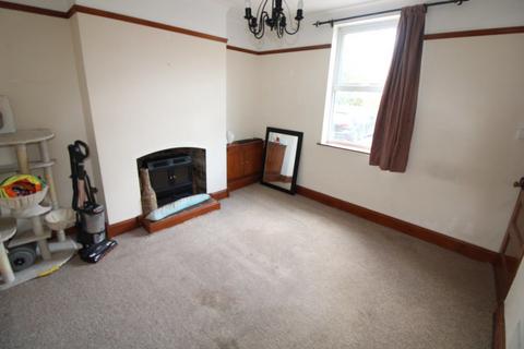 2 bedroom house to rent, Bridge Street, Burton upon Trent DE13
