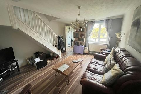 2 bedroom semi-detached house for sale, Faldo Close, Burton-On-Trent DE14