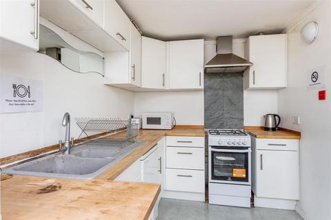 3 bedroom flat to rent, Blantyre Walk, Chelsea, SW10