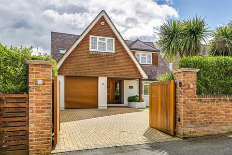 4 bedroom detached house to rent, St. Winifreds Road, Biggin Hill TN16