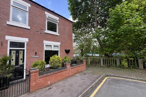 2 bedroom end of terrace house for sale, Albion Street, Sale
