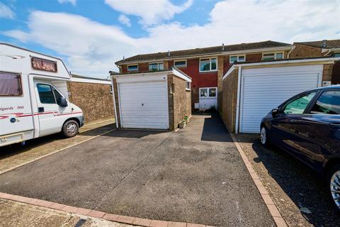 3 bedroom terraced house for sale, Powell Gardens, Newhaven