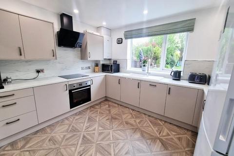 11 Clarendon Road, Sutton Coldfield, B75 5JY