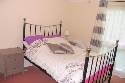 2 bedroom apartment for sale, Southall Close, Ware SG12