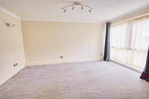 2 bedroom apartment for sale, Southall Close, Ware SG12