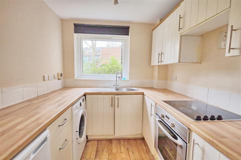 2 bedroom apartment for sale, Southall Close, Ware SG12