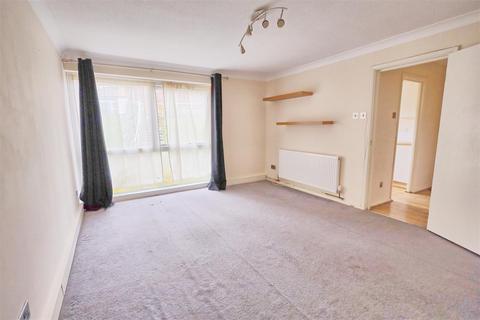 2 bedroom apartment for sale, Southall Close, Ware SG12