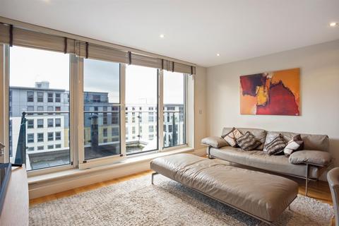 2 bedroom flat for sale, The Boulevard, Imperial Wharf, London