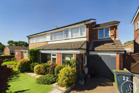 4 bedroom semi-detached house for sale, Temple Close, Leeds