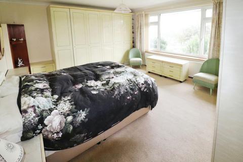 24 Hayes Road, Nuneaton, CV10 0NH