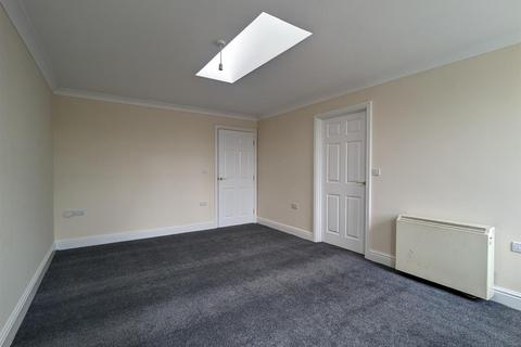 2 bedroom apartment to rent, Market Street, Haverfordwest