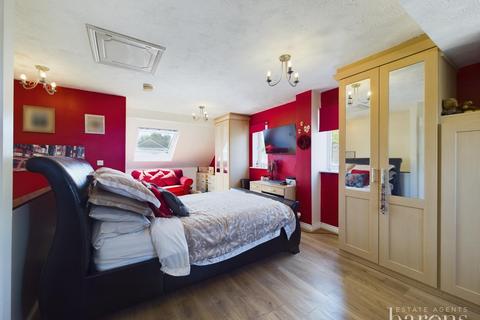 4 bedroom house for sale, Oceana Crescent, Basingstoke RG22