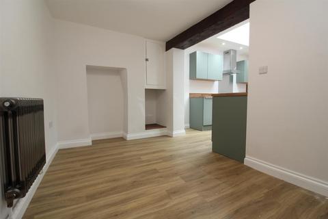 2 bedroom terraced house to rent, New Street, Stony Stratford, Milton Keynes