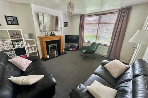 3 bedroom end of terrace house for sale, Cornmill Drive, Liversedge