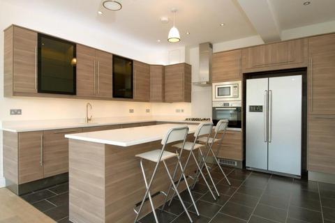 4 bedroom apartment to rent, Villiers Road, Willesden, NW2