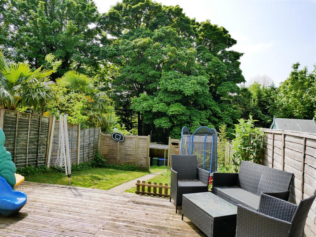 Anchor Road, Calne 2 bed terraced house for sale £110,000