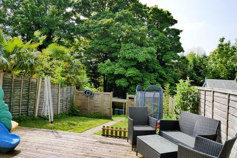 10 Anchor Road, Calne, SN11 8DR