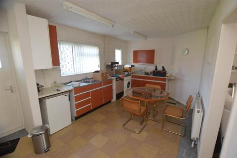 10 Springfield Close, Croxley Green, Rickmansworth, WD3 3HQ
