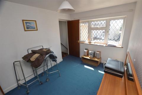 10 Springfield Close, Croxley Green, Rickmansworth, WD3 3HQ