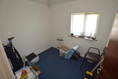 10 Springfield Close, Croxley Green, Rickmansworth, WD3 3HQ