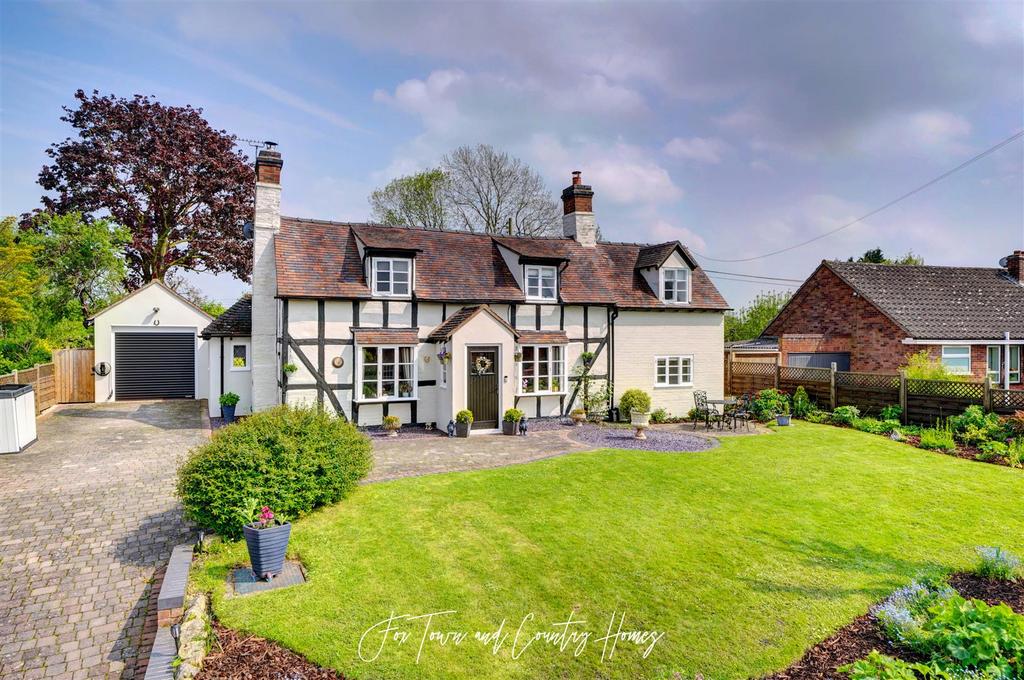Main Street, Bishampton WR10 2 bed detached house for sale £495,000