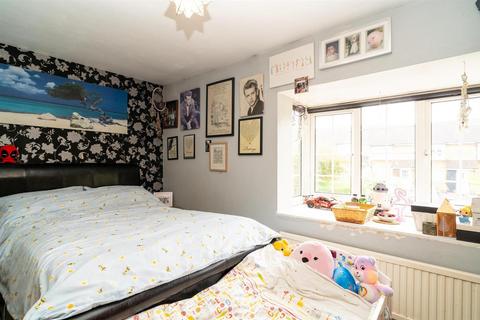 14 Gate Close, Borehamwood, WD6 5DH