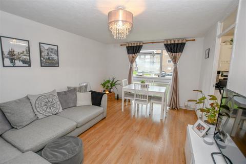 21 Ribbledale, London Colney, St Albans, AL2 1TD