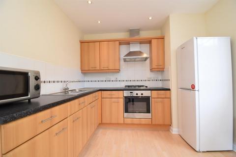 1 bedroom property to rent, Chaloner Grove, Wakefield WF1