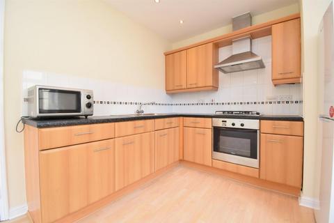 1 bedroom property to rent, Chaloner Grove, Wakefield WF1