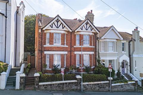 6 bedroom semi-detached house for sale, Wellington Road, Hastings