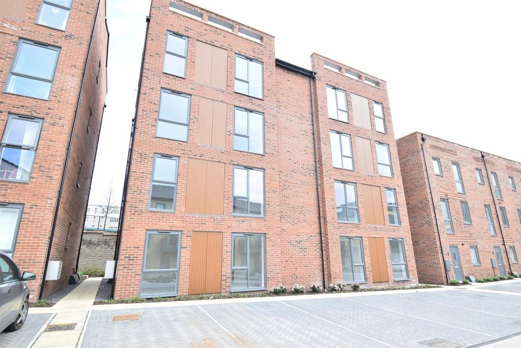Carnforth Avenue, Wakefield WF1 2 bed apartment £668 pcm (£154 pw)