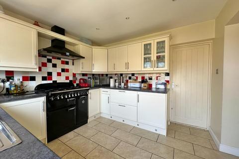 3 bedroom semi-detached house for sale, Hinton Road, Kingsthorpe, Northampton NN2